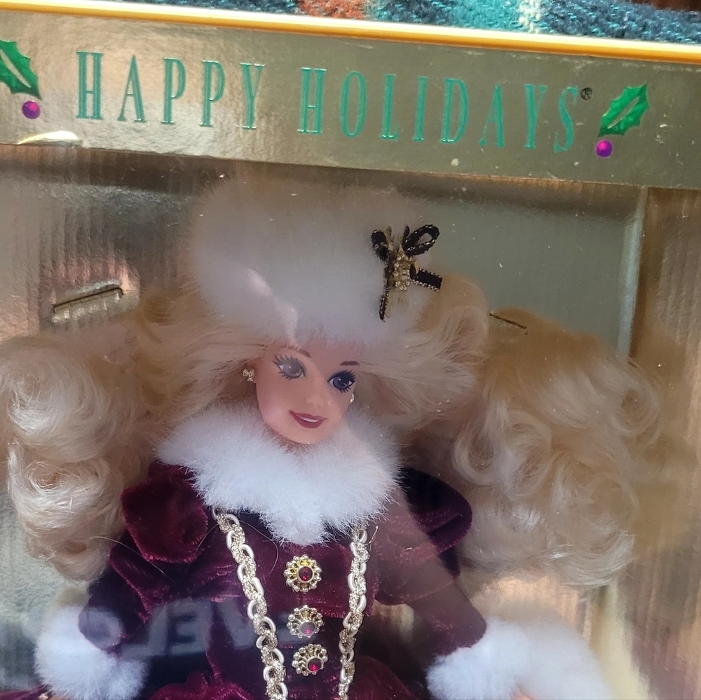 Vintage 1996 Holiday Barbie Special Edition. Never Been Unboxed. - Picture 2 of 10